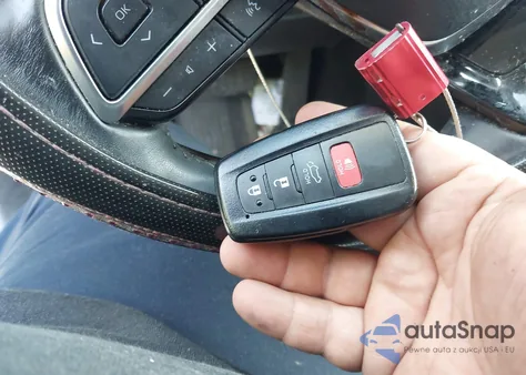 2021 Toyota Highlander Xle from USA, damaged, VIN 5TDGZRBH5MS064033